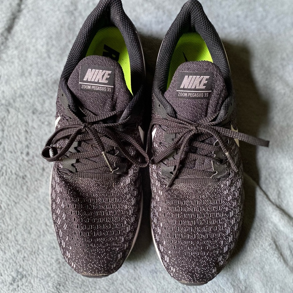 Nike men’s running shoes